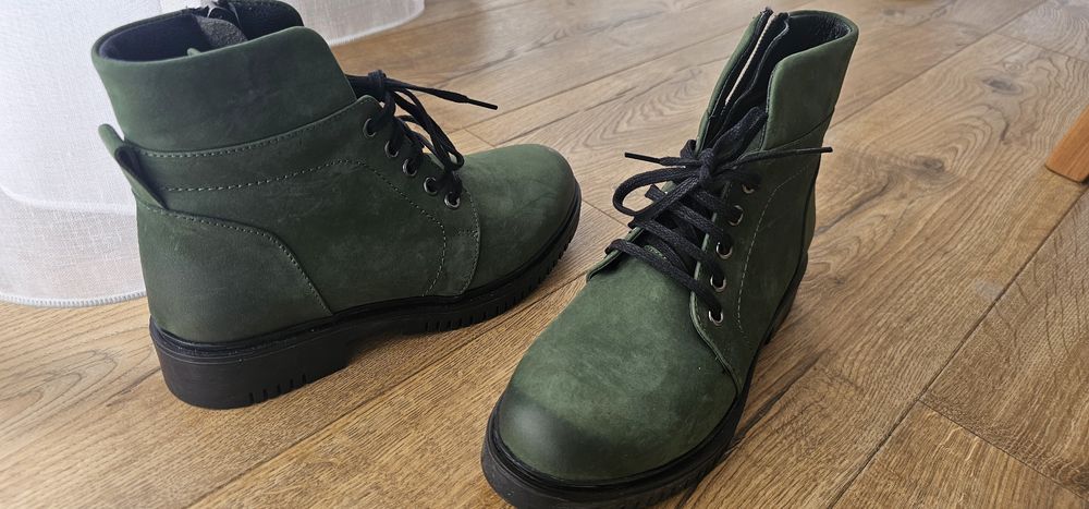 Ghete piele Enzo Bertini,noi