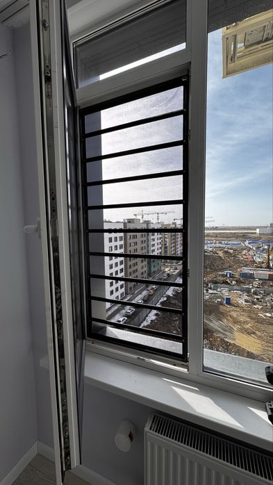 Решетки на окна алюминий/ ПРОЗРАЧНЫЕ РЕШЕТКА/ РЕШЕТКИ 2в1