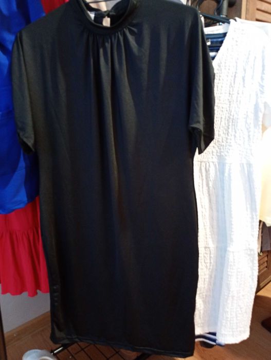 Рокля от Edrehi.com нова от еластично трико.