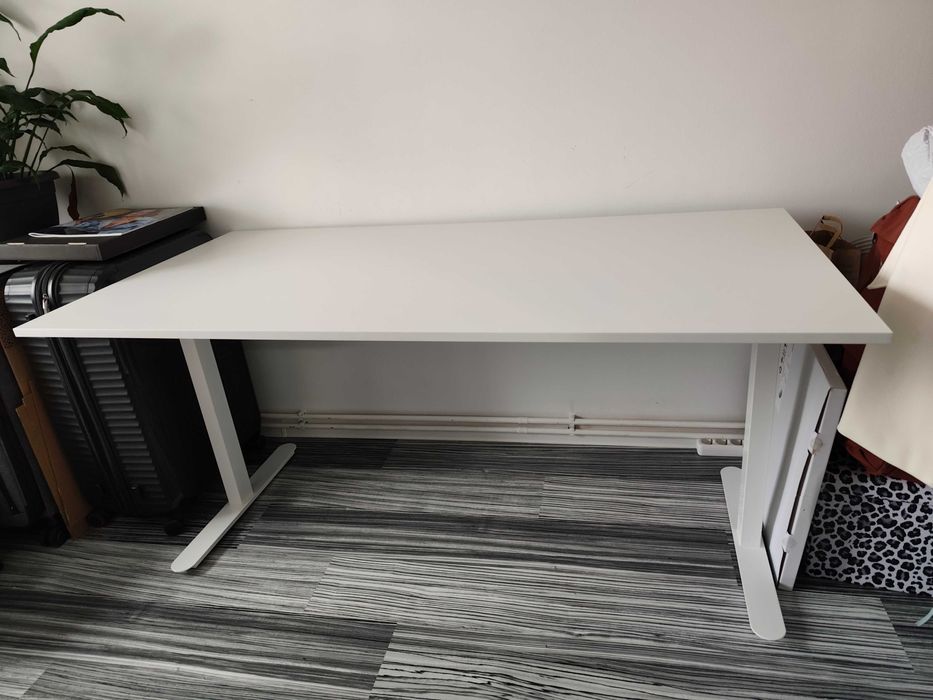 Vând birou alb - STAUNING Jysk, 80 x 160 cm