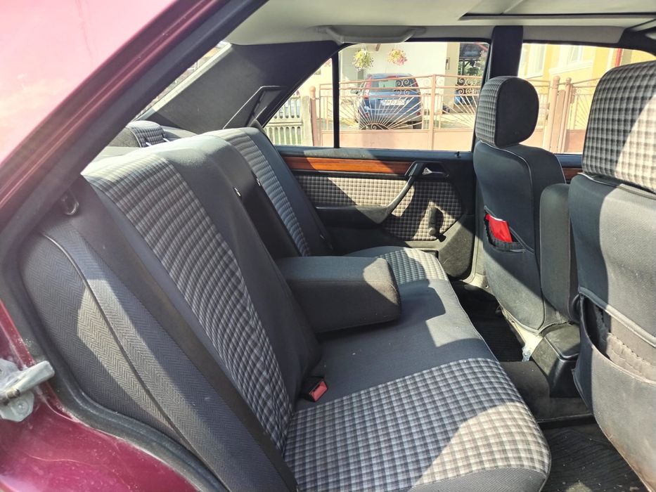 1993 Mercedes E 250 d e classe 250 diesel caroserie 124
