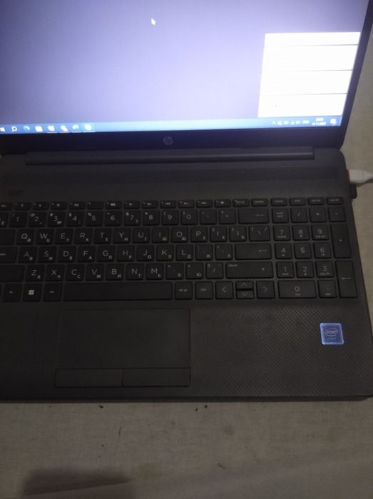 HP noutbuk 1 oy ishlatilgan