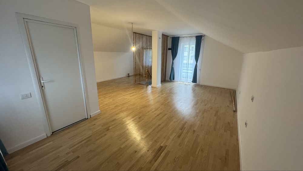 Montam, reconditionam parchet din lemn masiv.