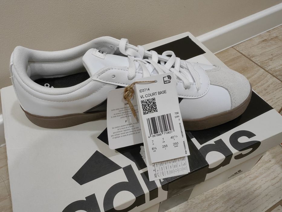 Маратонки Adidas два чифта, дамски