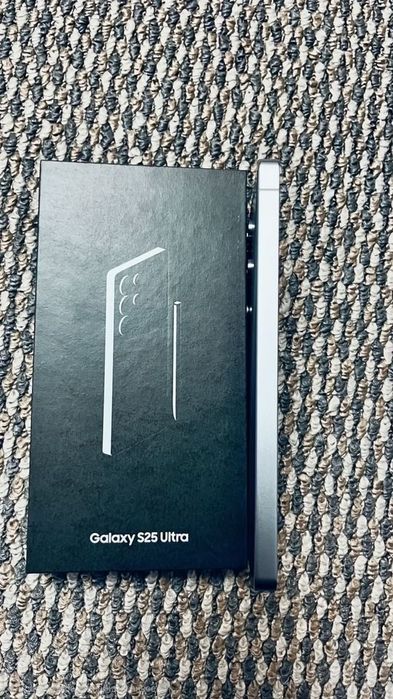 Samsung Galaxy S25 Ultra 12/256GB • Titanium • Идеал
