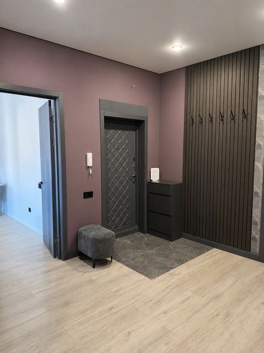 Продам 4 комн в центре столицы