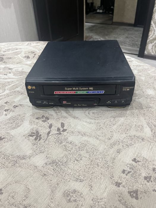 Видеомагнитофон.