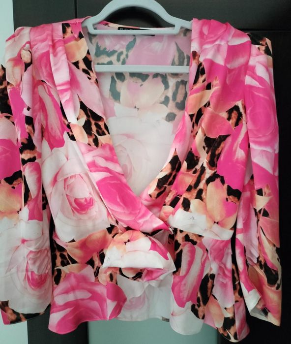 Compleu elegant satinat cu peplum si floare, marimea 40