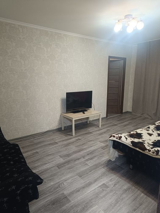 Сдаётся 2 х ком .квартира .2500 час