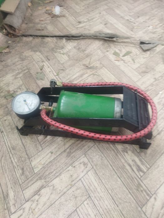 Продам ножной насос
