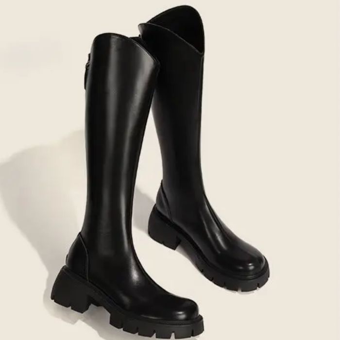Чёрные сапоги до колена