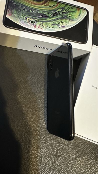 Телефон Iphone XS