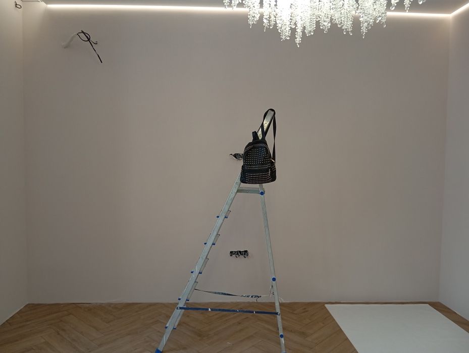 Поклейка обоев профессионально.