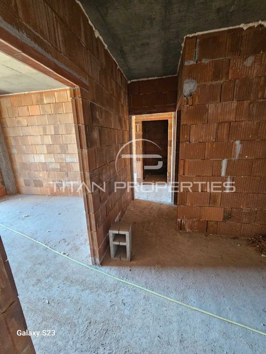 Тристаен апартамент Кършияка