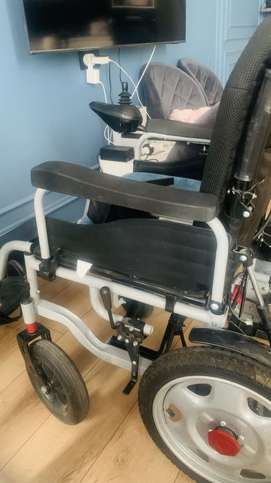 Каляска электроный