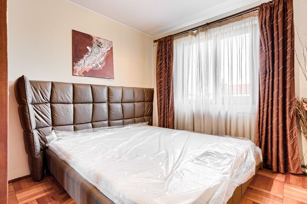 Închiriez apartament 2 camere pe Calea Romanilor, Boul Rosu