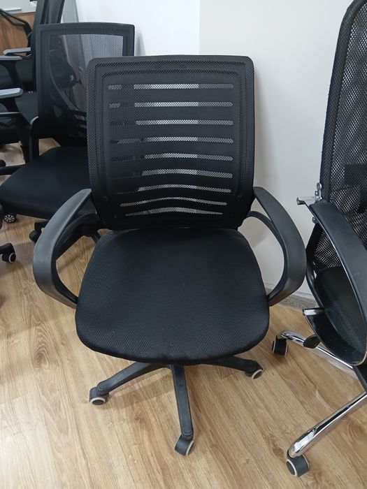 Офисные стулья б/у