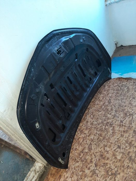 Продам капот на Тойота каролла 2019