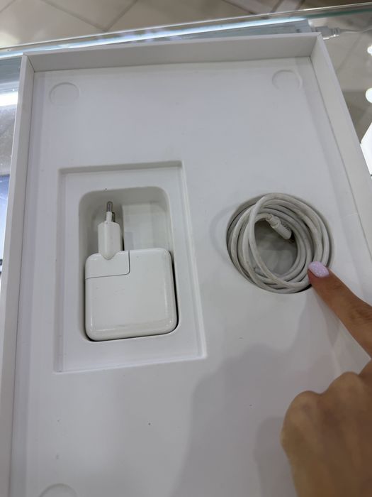 MacBook Air 13 M1 8/256/89%