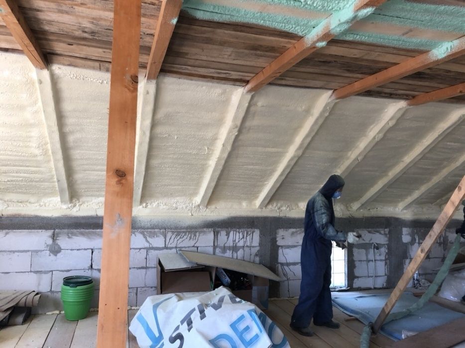 Izolatii spuma poliuretanica Izolatie