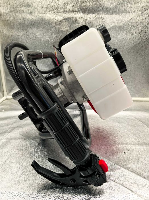 Motoburghiu pe benzina StarkTech 52cc 749 lei