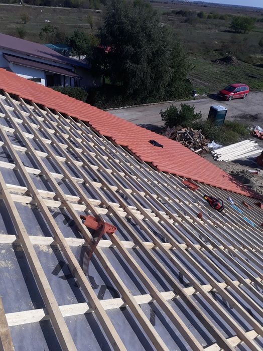 Reparații acoperișuri