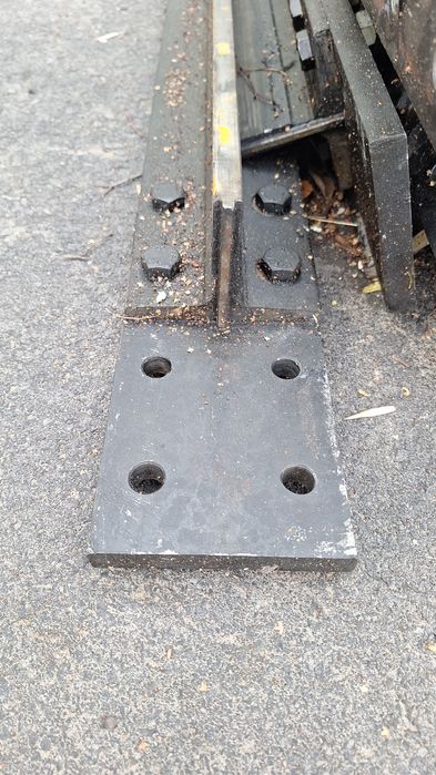 продам швеллер Т образный