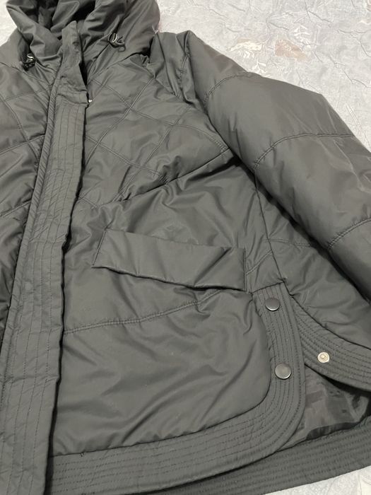 Продам куртку женскую