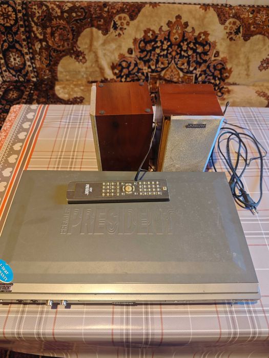 Vând dvd president in stare buna