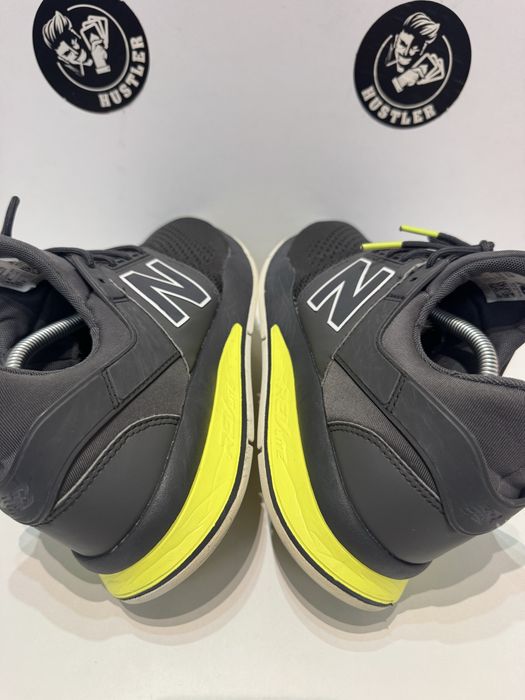 Маратонки NEW BALANCE 247. Номер 43
