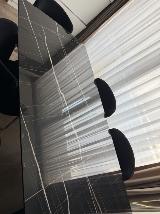 Vand masa dining cu 6 scaune Divani & sofa