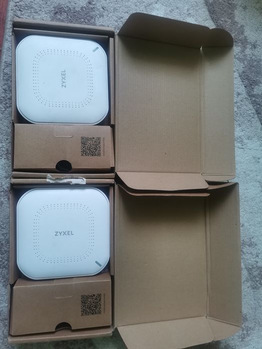 Vând Access Point-uri Zyxel