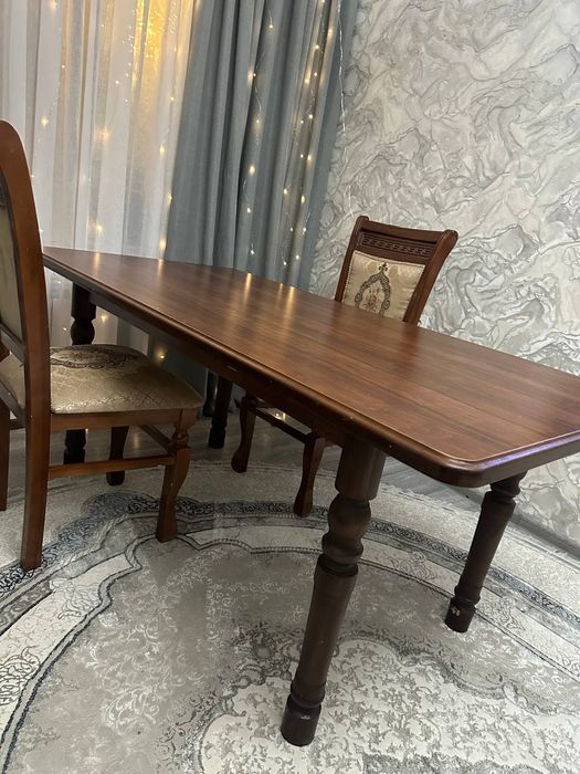 Продается стол и4 стула