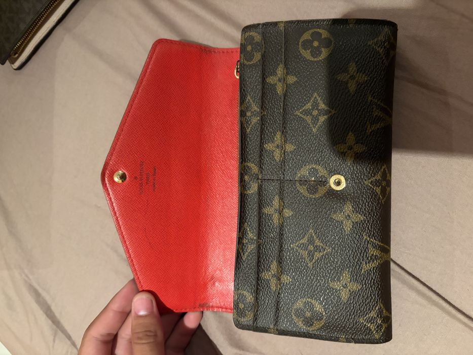 Оригинално дамско портмоне Louis Vuitton