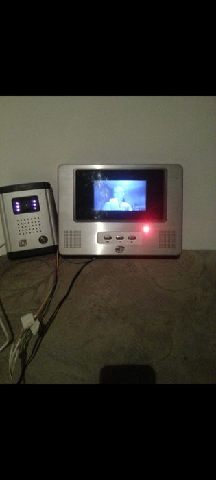 Cameră video de la (poartă-interior casă)