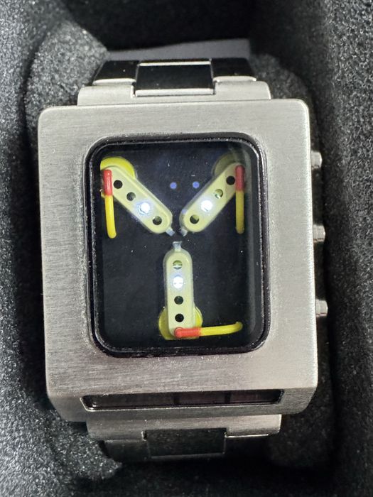 Ceas de colectie - BACK TO THE FUTURE (Flux Capacitor)