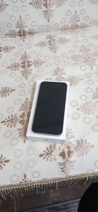 Продам айфон 13 розовый