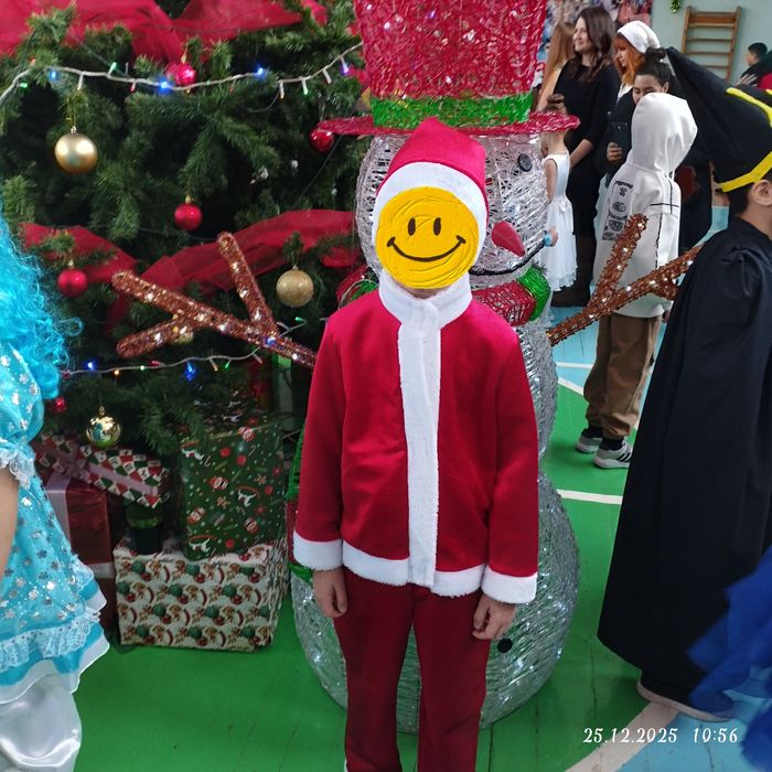 Продам детские костюмы