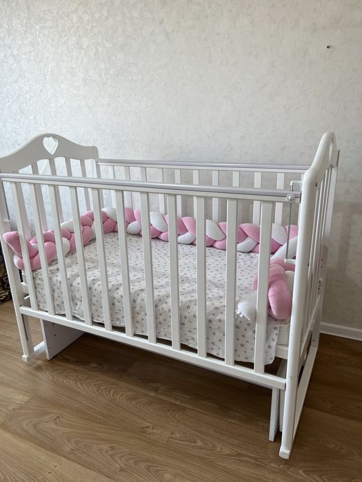Продам детскую кроватку