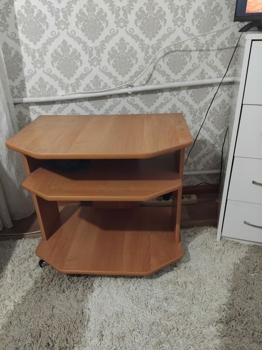 Тумба под телевизор заводской