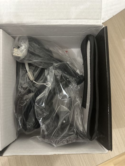 Продам видеорегистратор Globex HQS -218B.