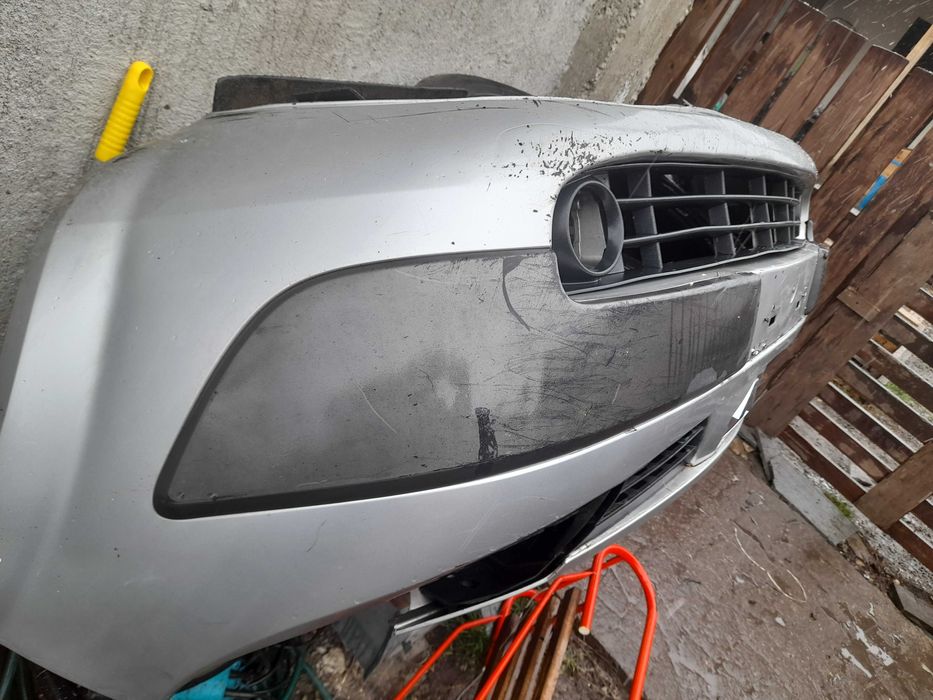 Предна браня за Рено Меган Сценик 2004-2005г. 80лв.