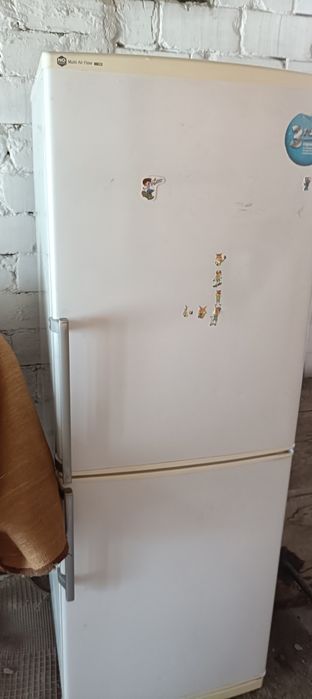 Продам холодильник