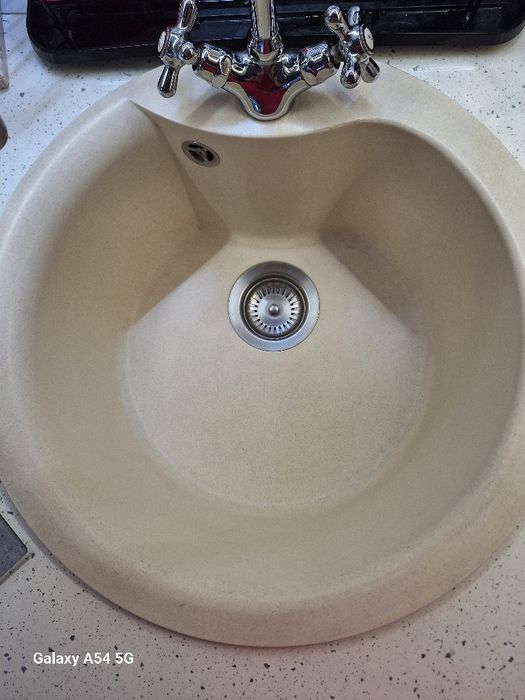 Кухненска мивка светла