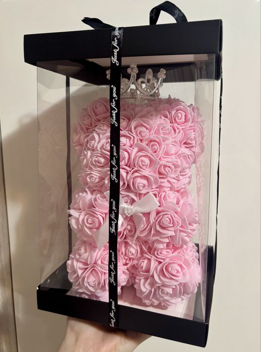 Ursulet din trandafiri de spuma