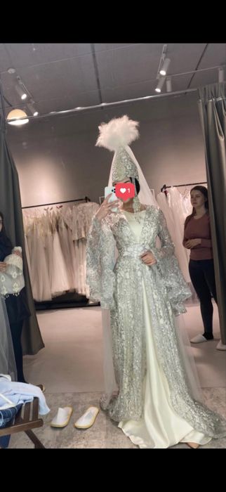 Продам национальное дизайнерское казахское платье