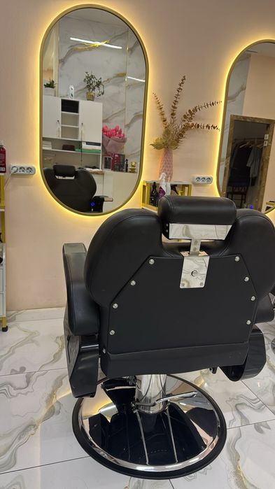 Сдам в аренду кресло парикмахера барбера