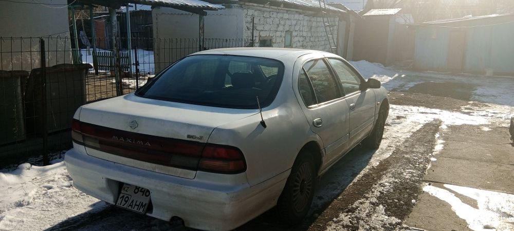 Продам срочно ниссан максима
