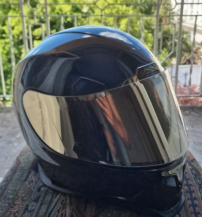 Casca carbon marimea M