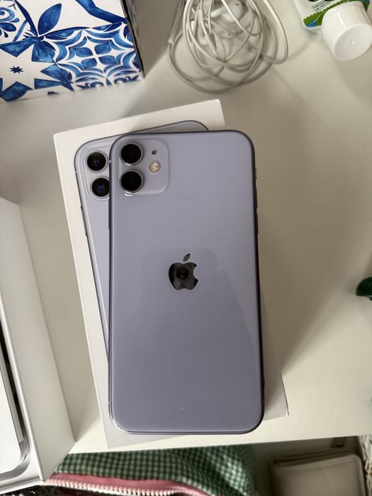 Iphone 11 128gb 75% батарея